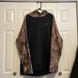 3XL Under Armour Black/Realtree Camo hoodie